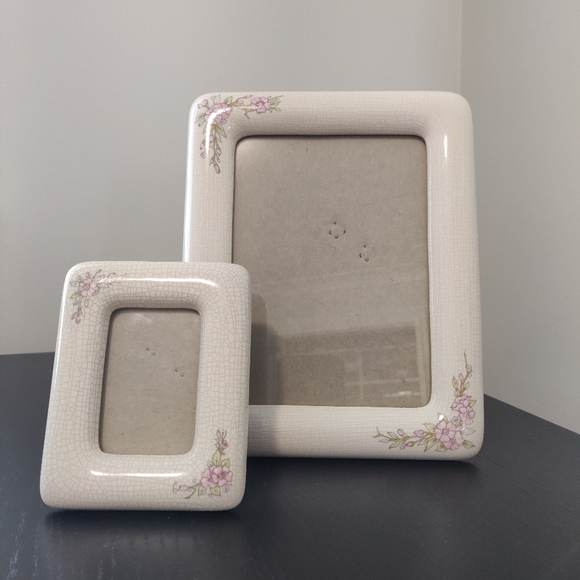 2 PC Vintage porcelain photo frame set - Picture 1 of 8